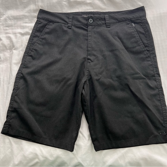 O'Neill Other - Men’s O’Neill Shorts, black with very faint gray stripes, Size 34
